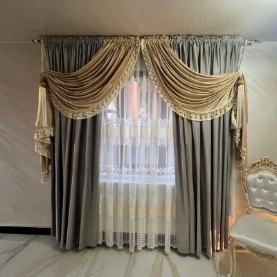 Draperie catifea gri închis, combinație catifea crem deschis